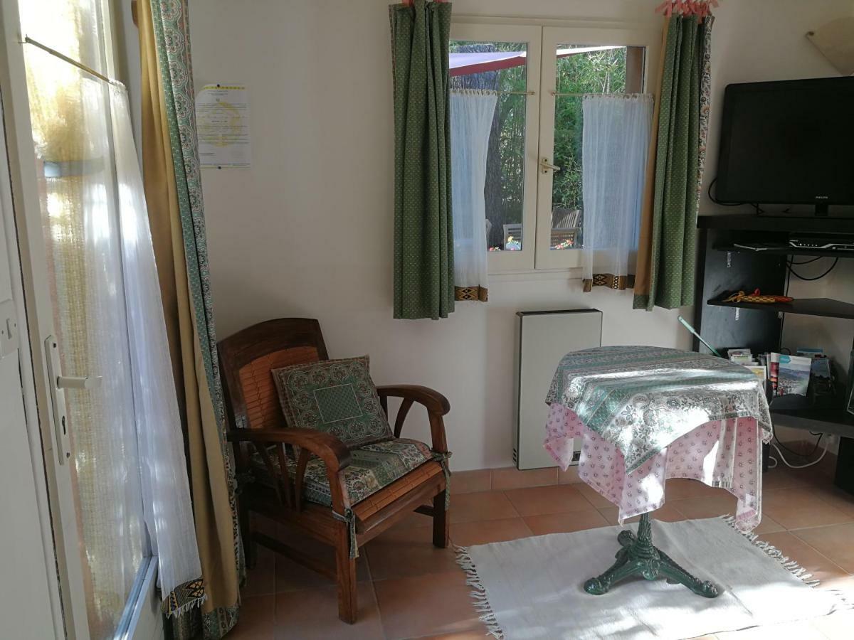 Bed and Breakfast La Genestière Clermont-lʼHérault Esterno foto