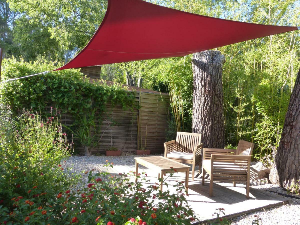 Bed and Breakfast La Genestière Clermont-lʼHérault Esterno foto